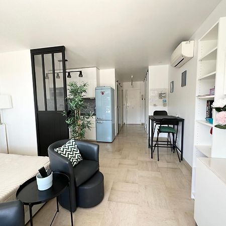 Ferienwohnung Nice, Grand Studio - Piscine - Terrasse Vue Mer Exterior foto